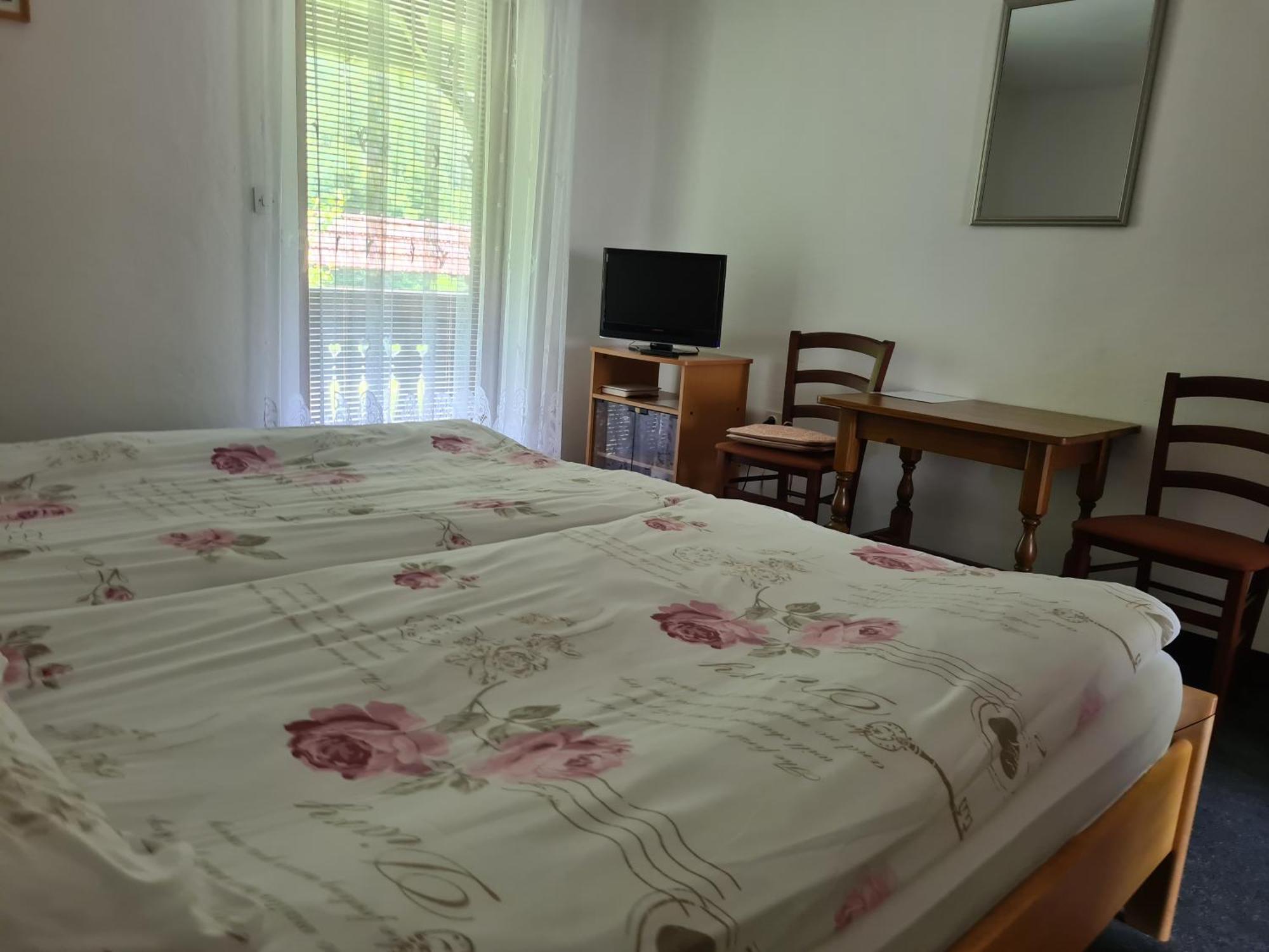 Bed and Breakfast Gostilna Batist Bohinjska Bela Habitación foto